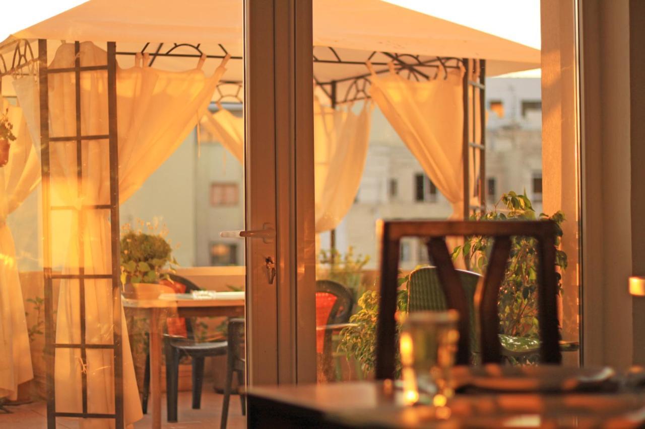 Giljana Ensuite Rooms Shared Terrace & Kitchen سانت جوليان المظهر الخارجي الصورة